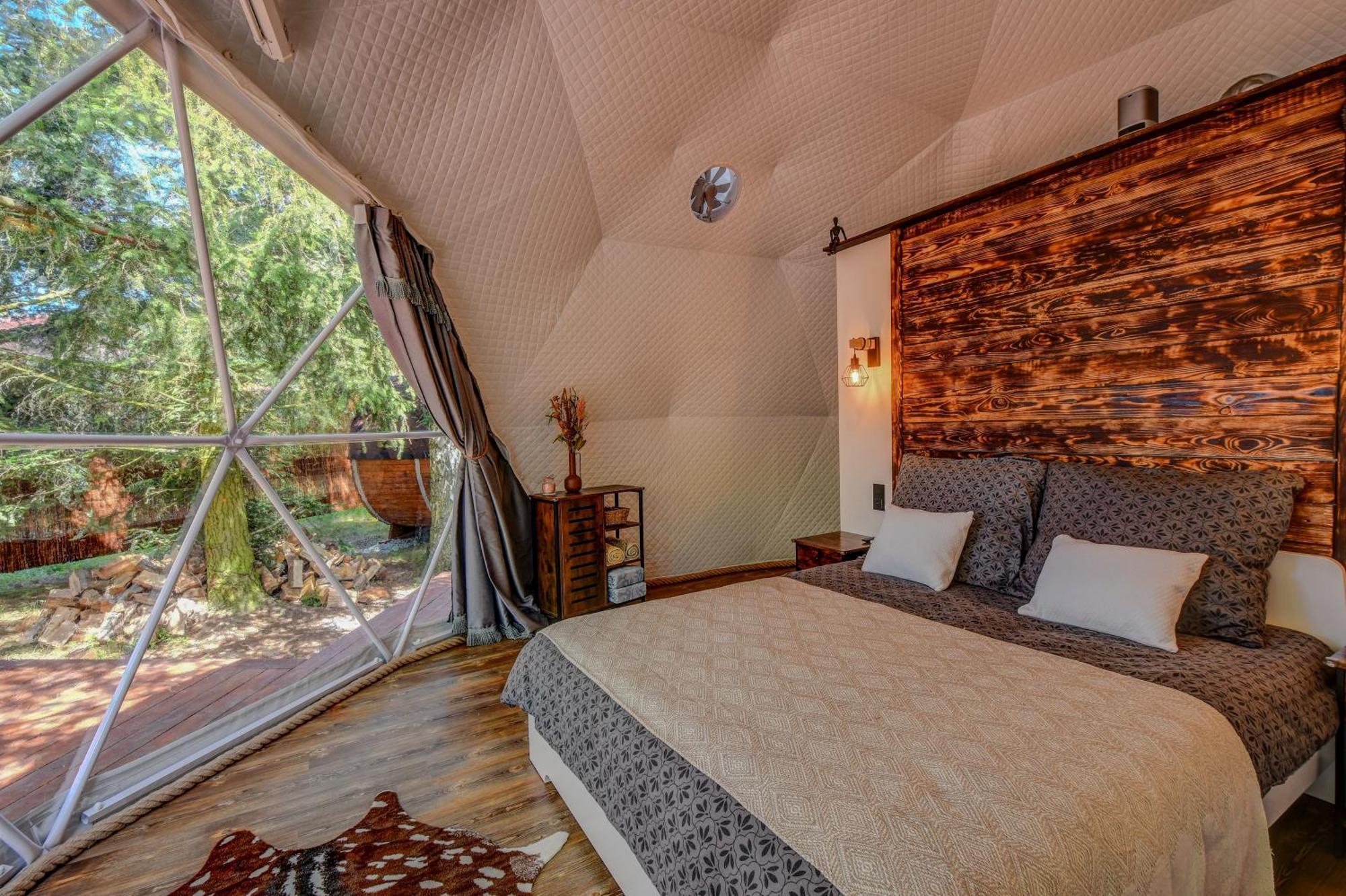 Tiche Misto Glamping Ξενοδοχείο Slapy  Εξωτερικό φωτογραφία
